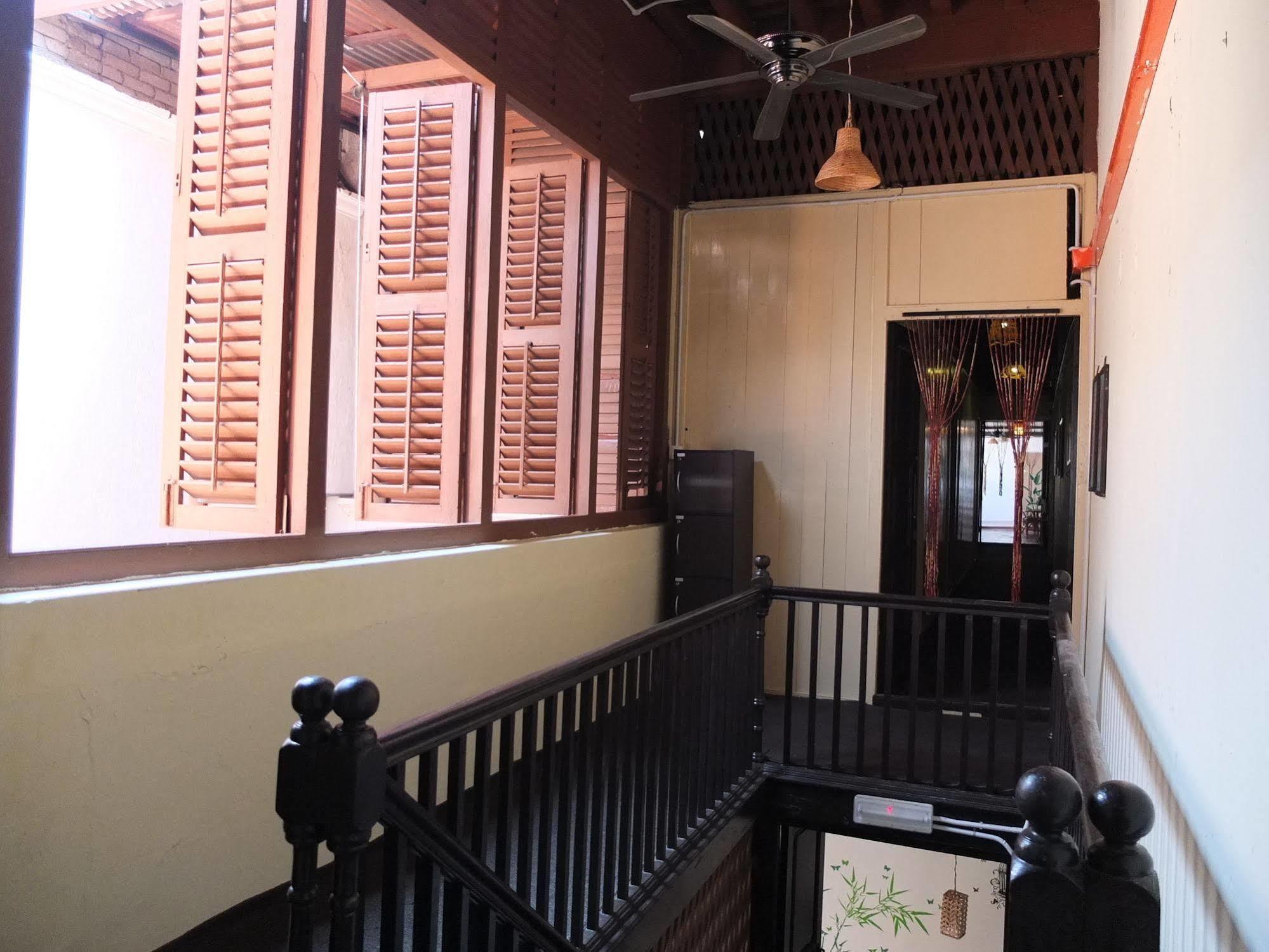 Hotel Muntri House By Virtue Hospitality George Town Exterior foto